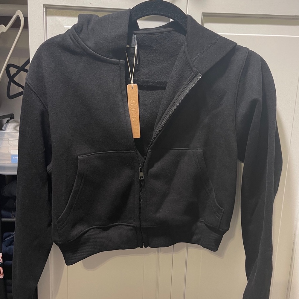 SKIMS Cropped Black Zip-Up Hoodie